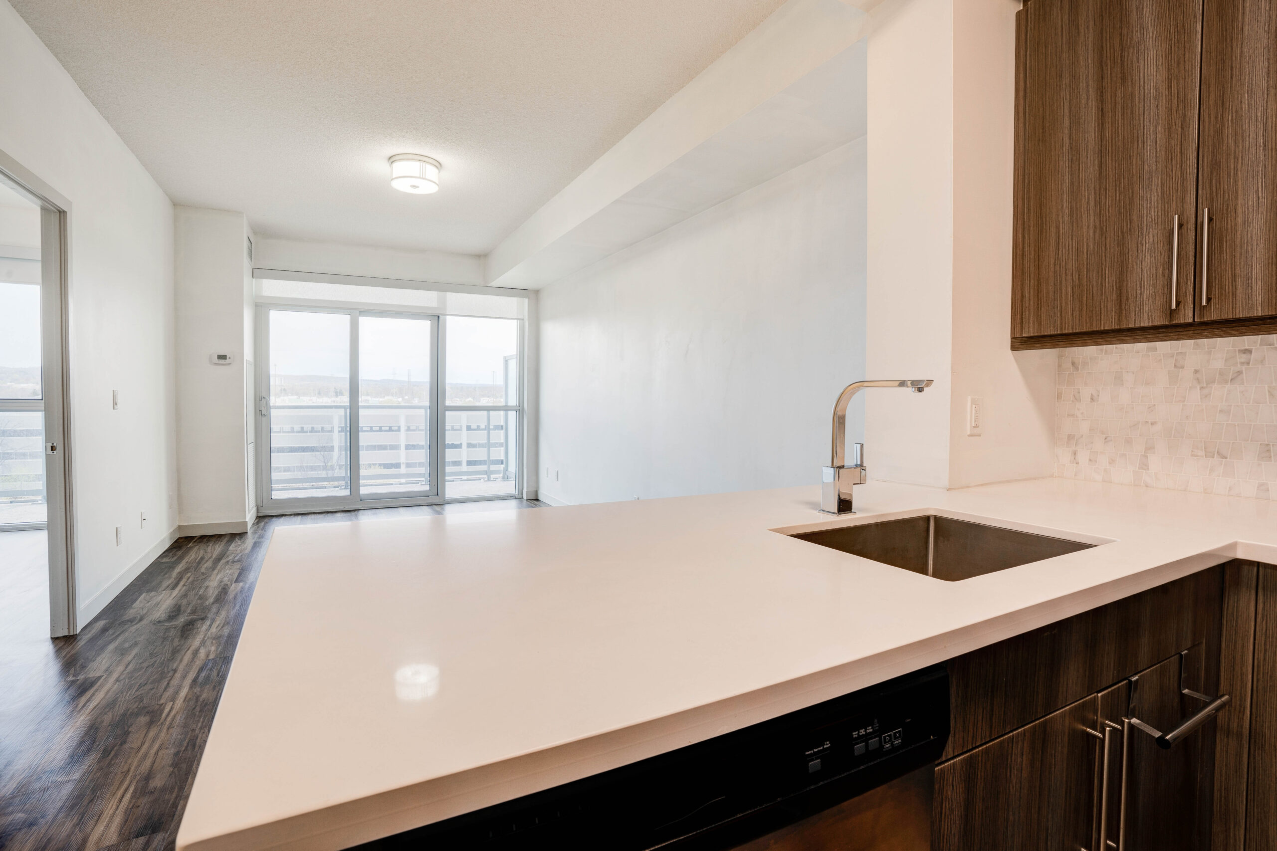 7132081 Fairview Lower Res6 Davies Condos