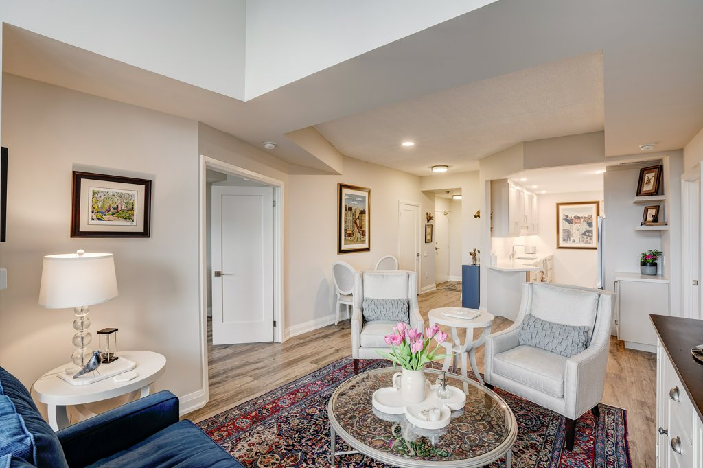 0246082075 Amherst Heights Drive23_m Davies Condos